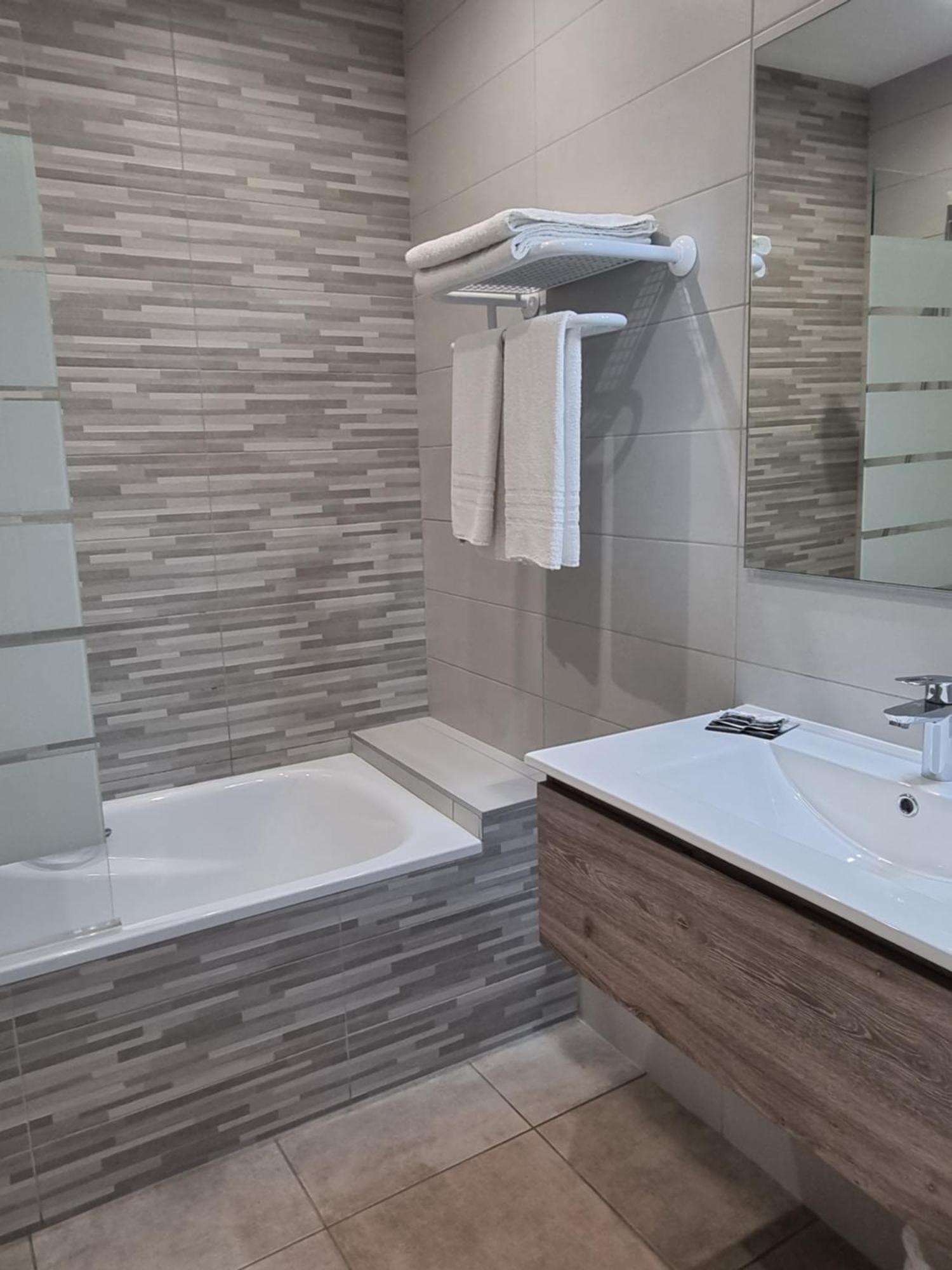 Hotel Ambeille Vue Mer Collioure Luaran gambar